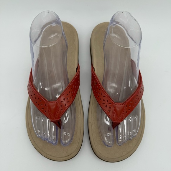 Vionic Tide Red Leather Laser Cut Toe Post Thong Sandal Flip Flop Size 8 - Picture 4 of 13